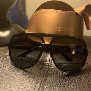 Black Gucci Sunglasses